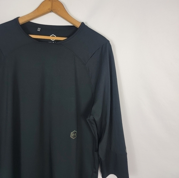 Mens Large Under Armour shirt - Picture 3 of 6